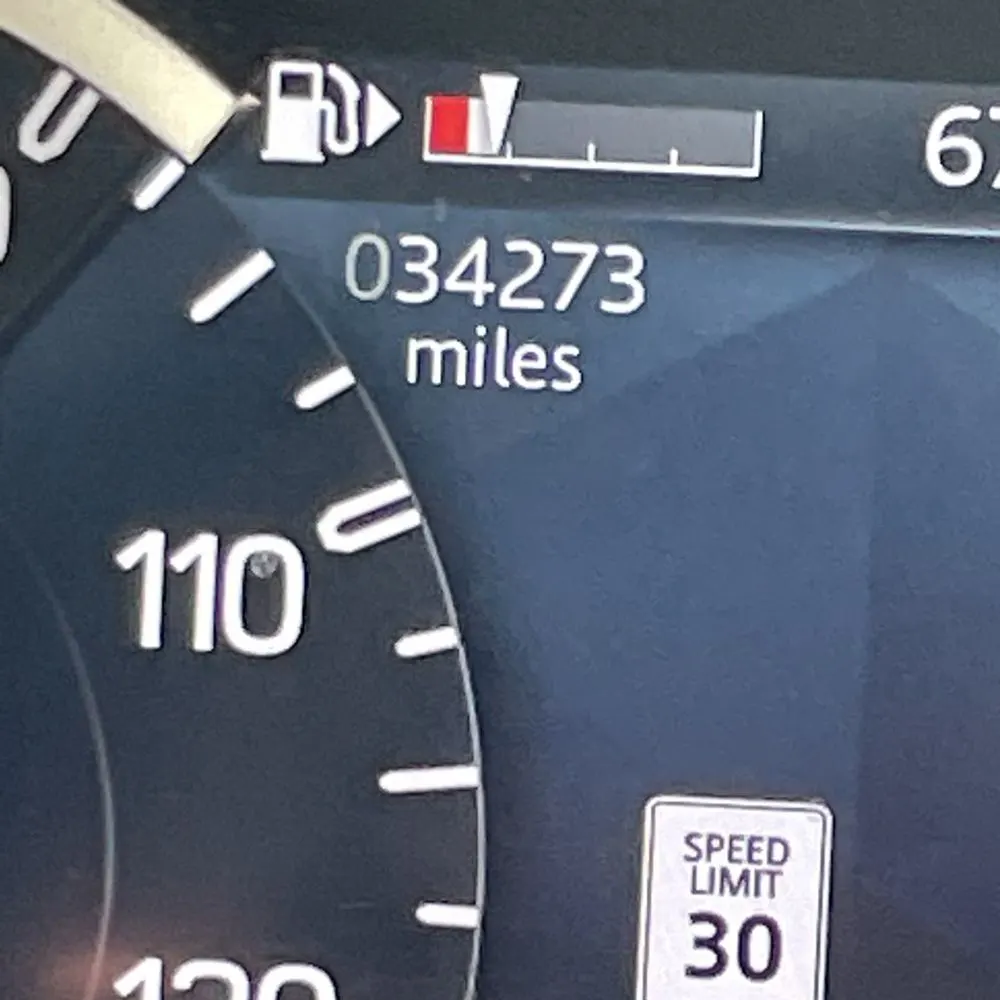 2023 Land Rover Defender 130 X-Dynamic SE
