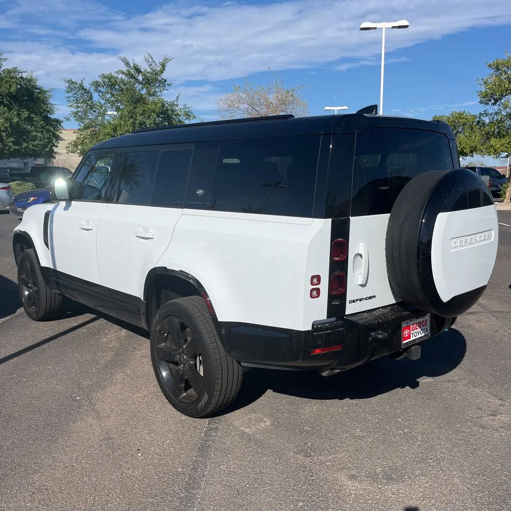 2024 Land Rover Defender 130 X-Dyn SE P400