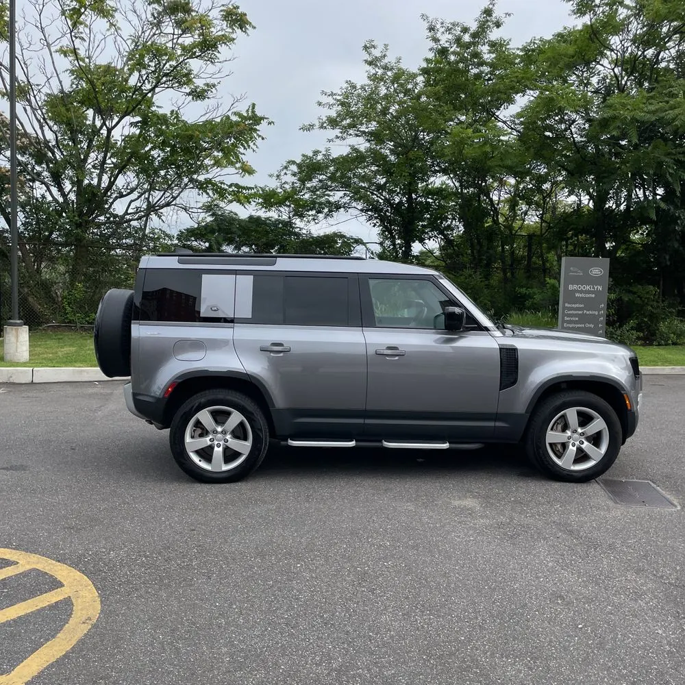 2024 Land Rover Defender 110 P400 S