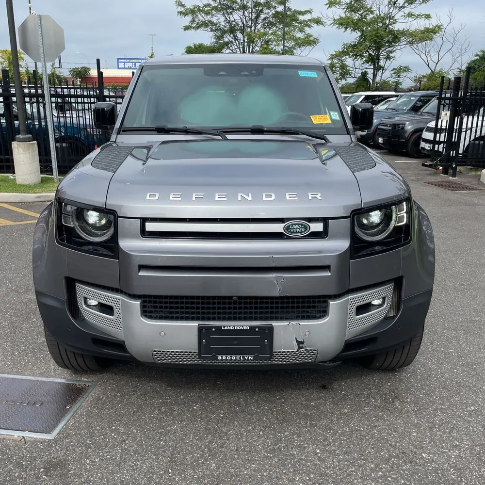 2024 Land Rover Defender 110 P400 S