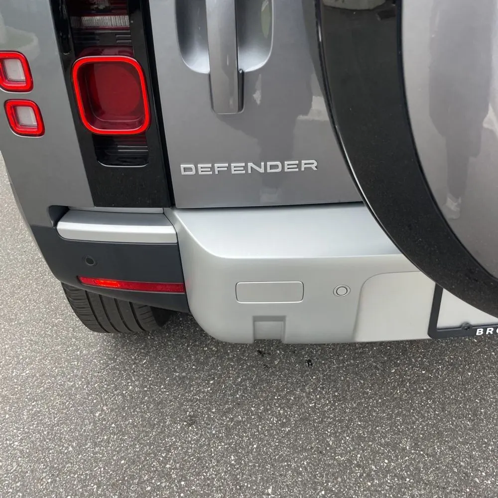 2024 Land Rover Defender 110 P400 S
