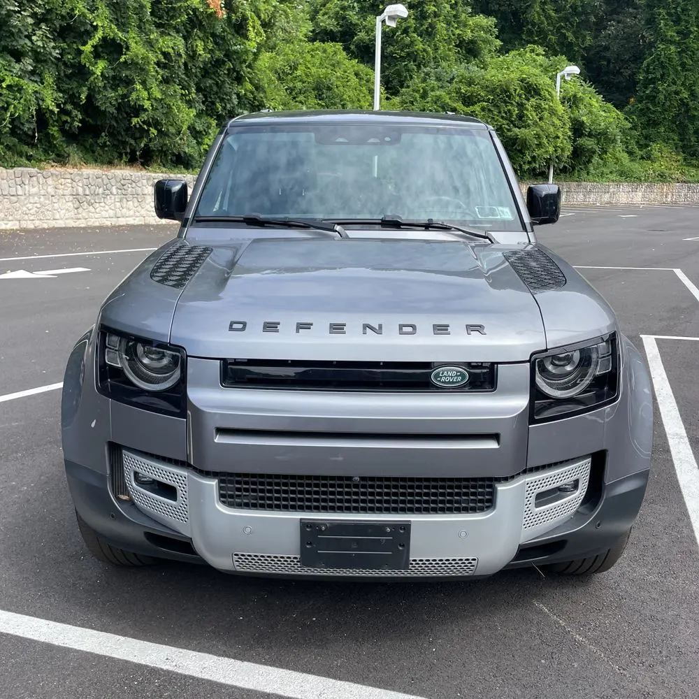 2024 Land Rover Defender 110 S P300