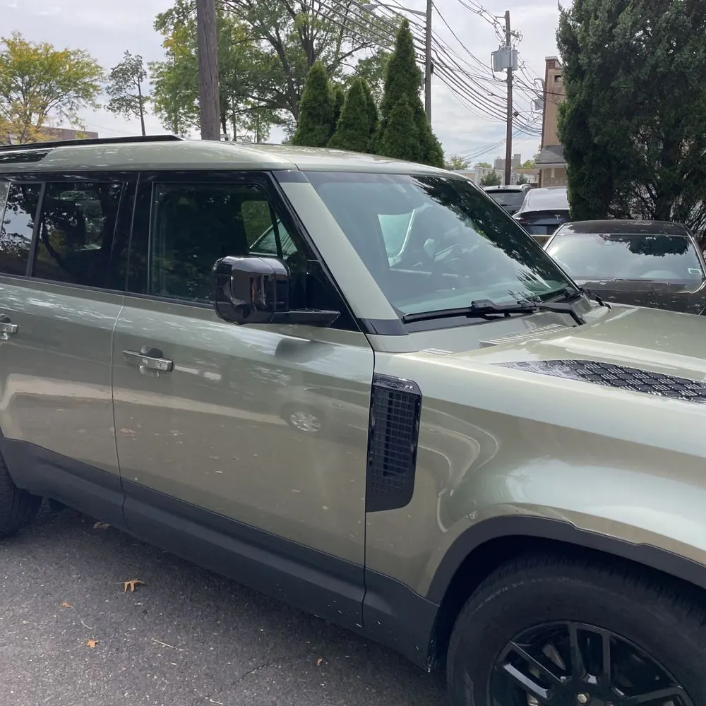 2024 Land Rover Defender 110 S P300