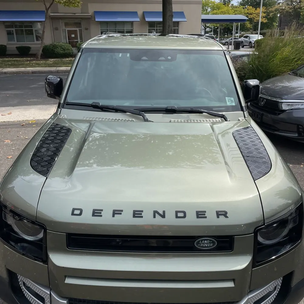 2024 Land Rover Defender 110 S P300