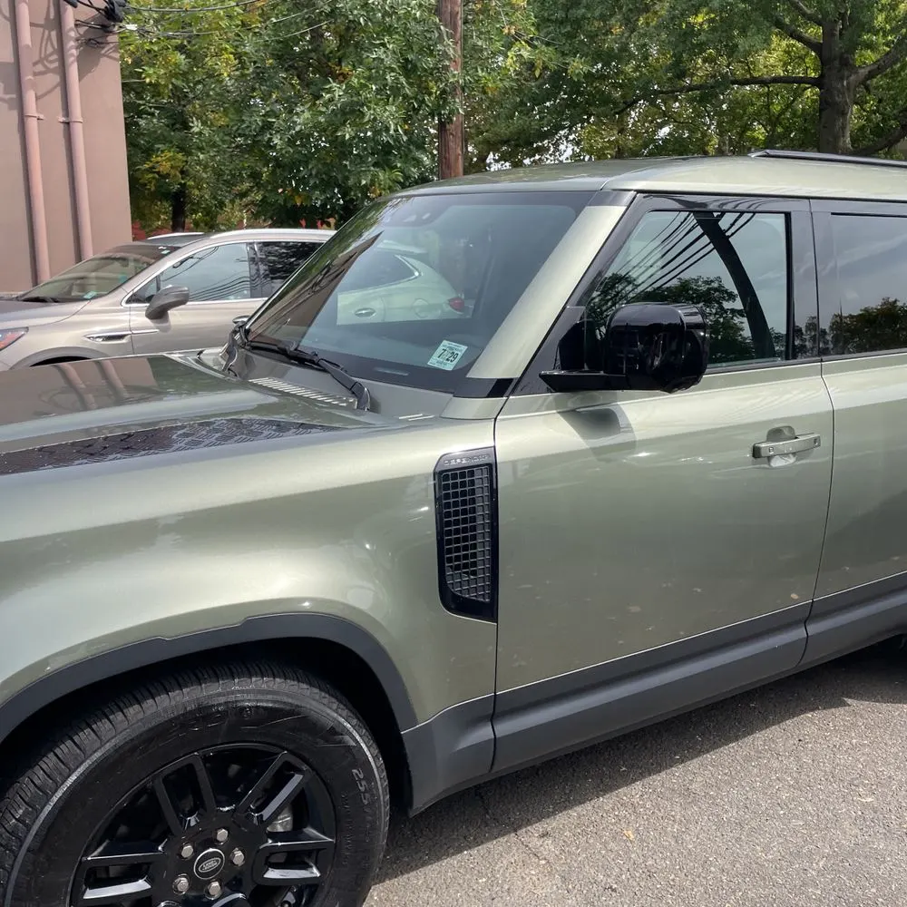 2024 Land Rover Defender 110 S P300