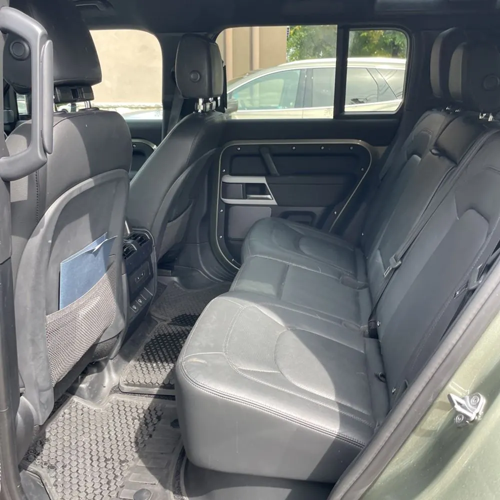 2024 Land Rover Defender 110 S P300