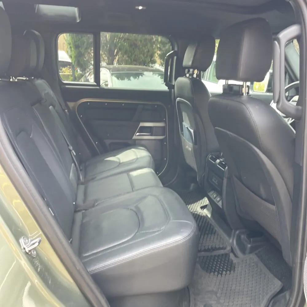 2024 Land Rover Defender 110 S P300