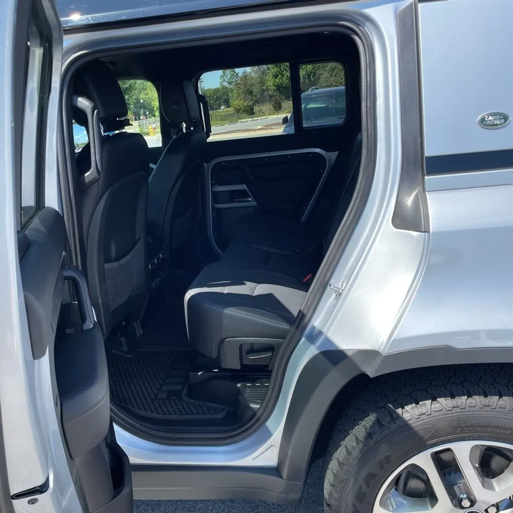 2024 Land Rover Defender 110 P400 S