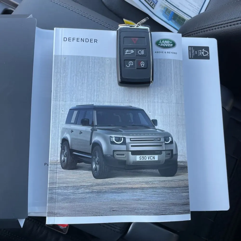 2024 Land Rover Defender 110 P400 S