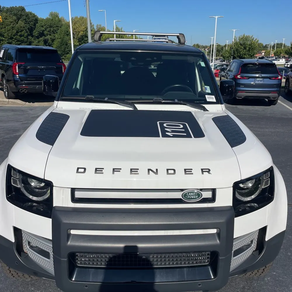 2022 Land Rover Defender 110 SE