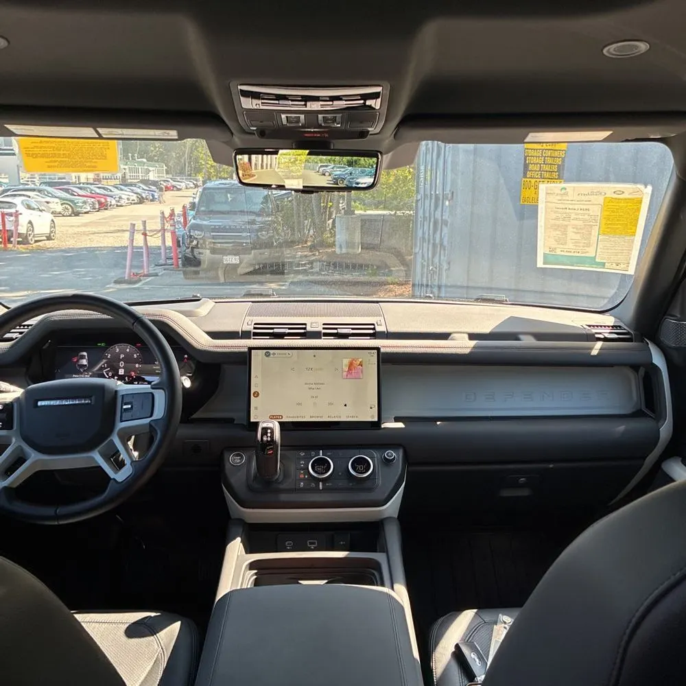 2024 Land Rover Defender 110 V8 P500 SE