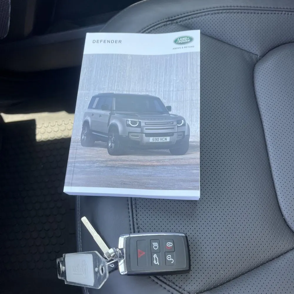 2024 Land Rover Defender 110 V8 P500 SE