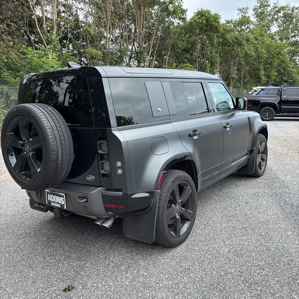 2023 Land Rover Defender 110 Carpathian Ed V8