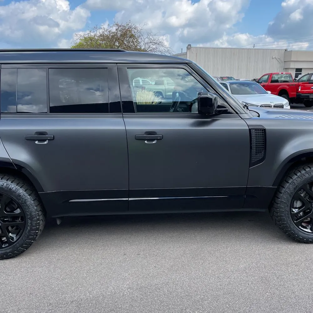 2024 Land Rover Defender 130 Outbound P400
