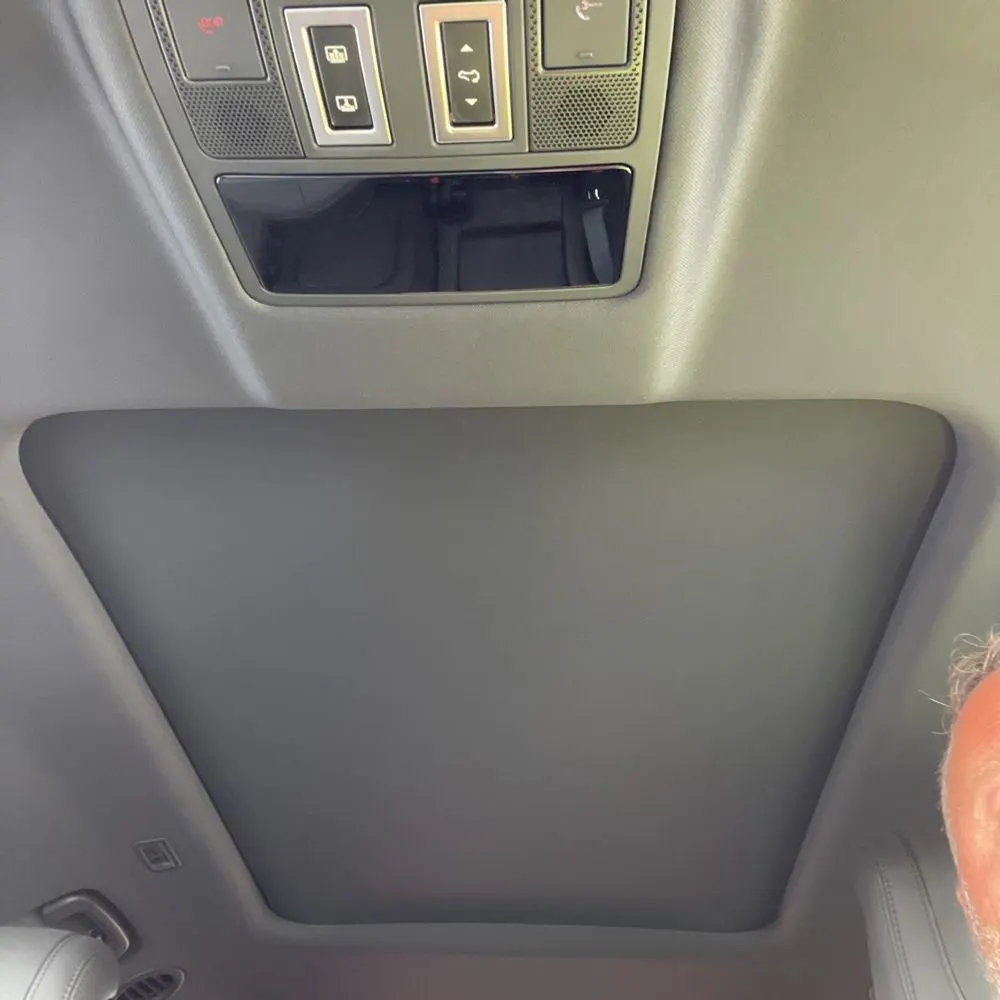 2024 Land Rover Defender 130 Outbound P400