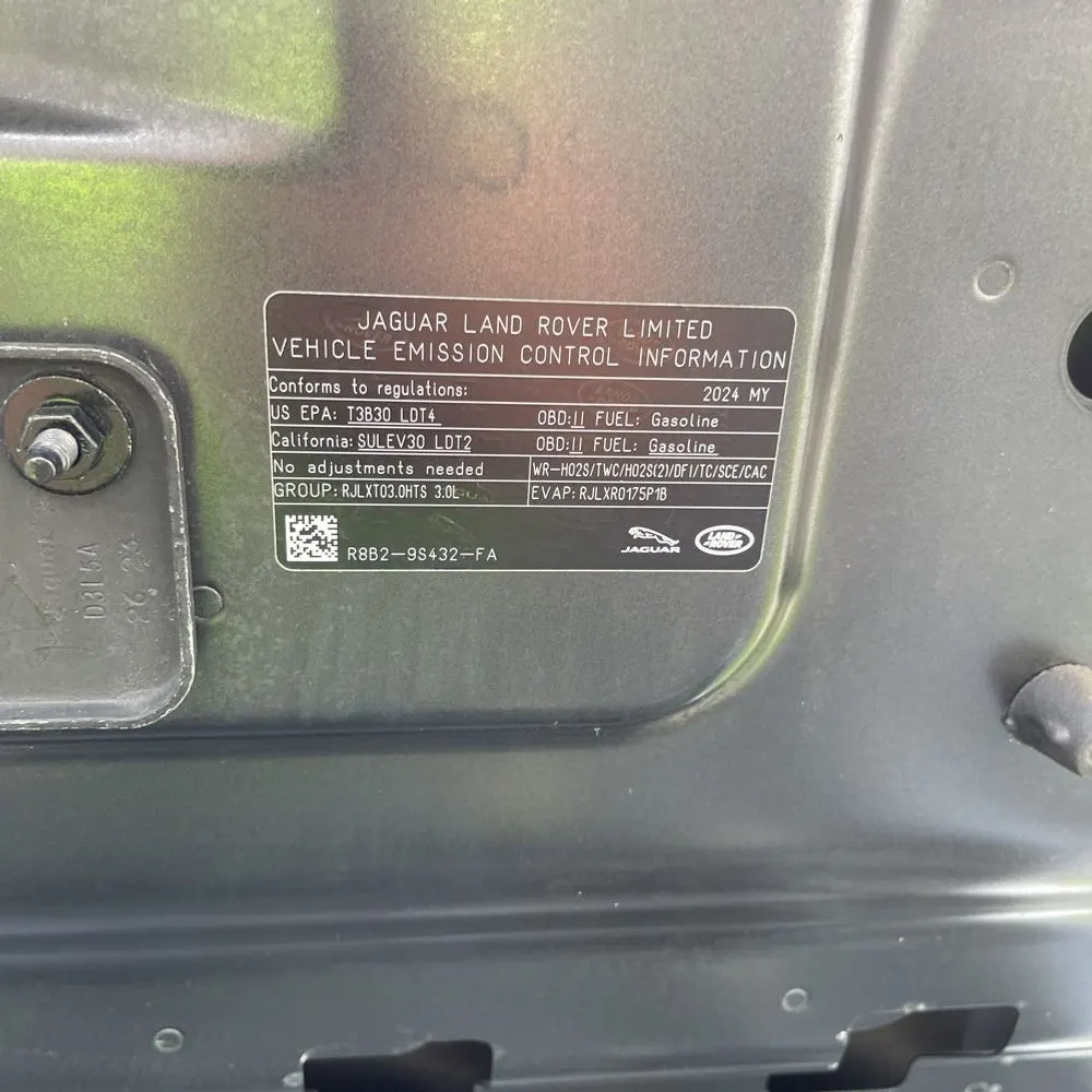 2024 Land Rover Defender 130 Outbound P400