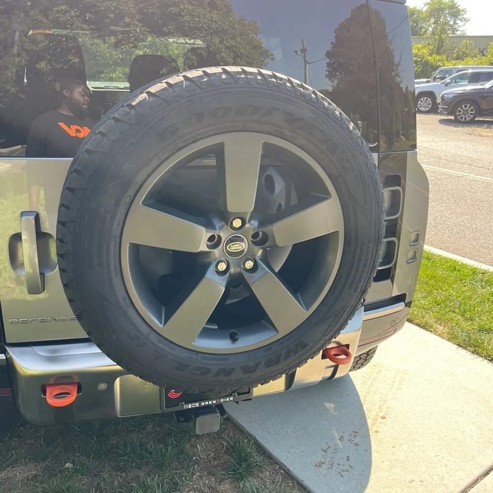 2024 Land Rover Defender 110 P400 X