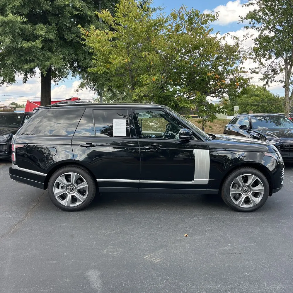 2022 Land Rover Range Rover P525 HSE Westminster Edition