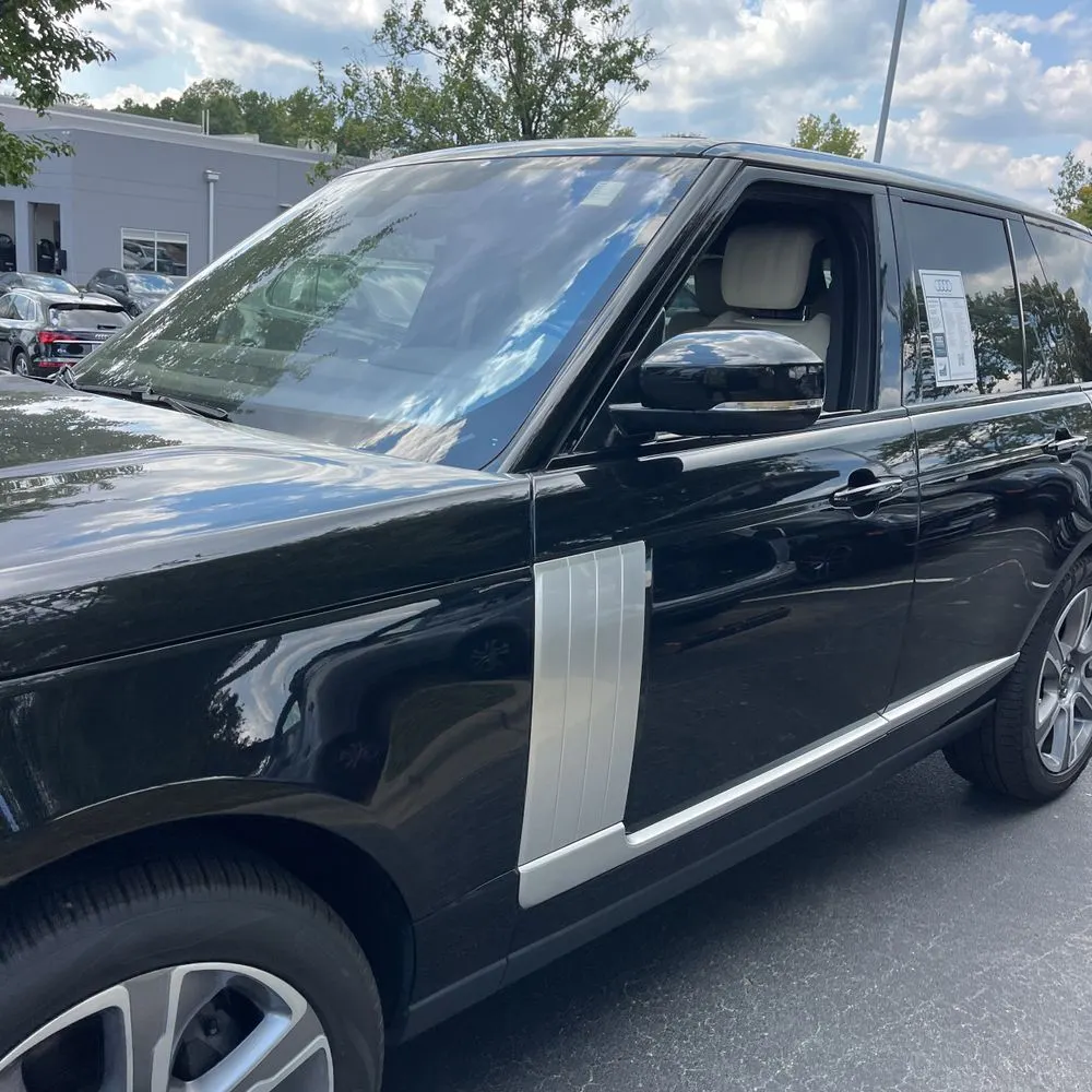 2022 Land Rover Range Rover P525 HSE Westminster Edition