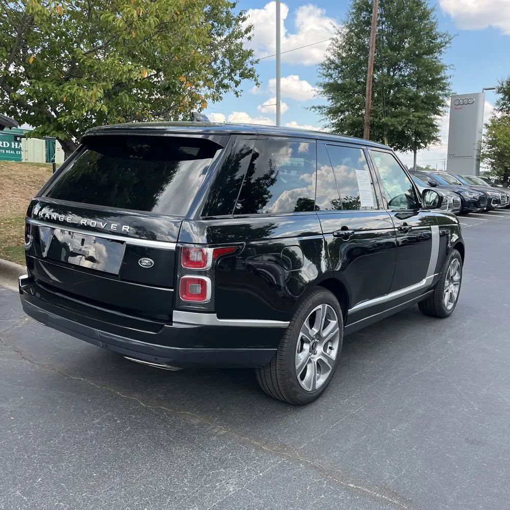 2022 Land Rover Range Rover P525 HSE Westminster Edition