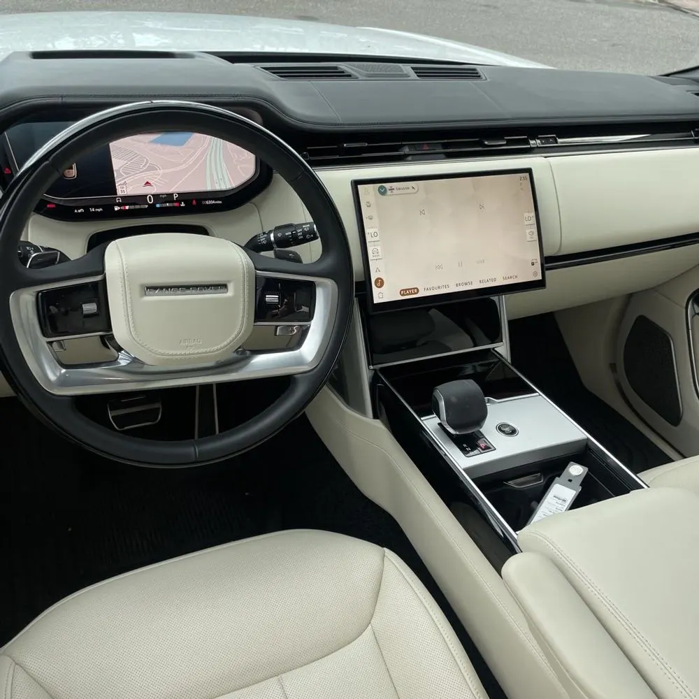 2025 Land Rover Range Rover Autobiography P530