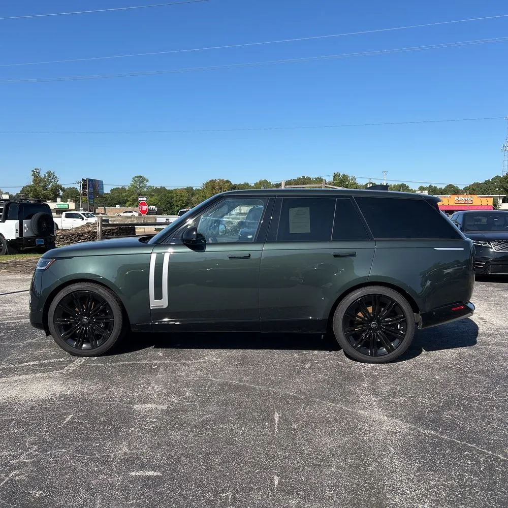 2025 Land Rover Range Rover Autobiography P530