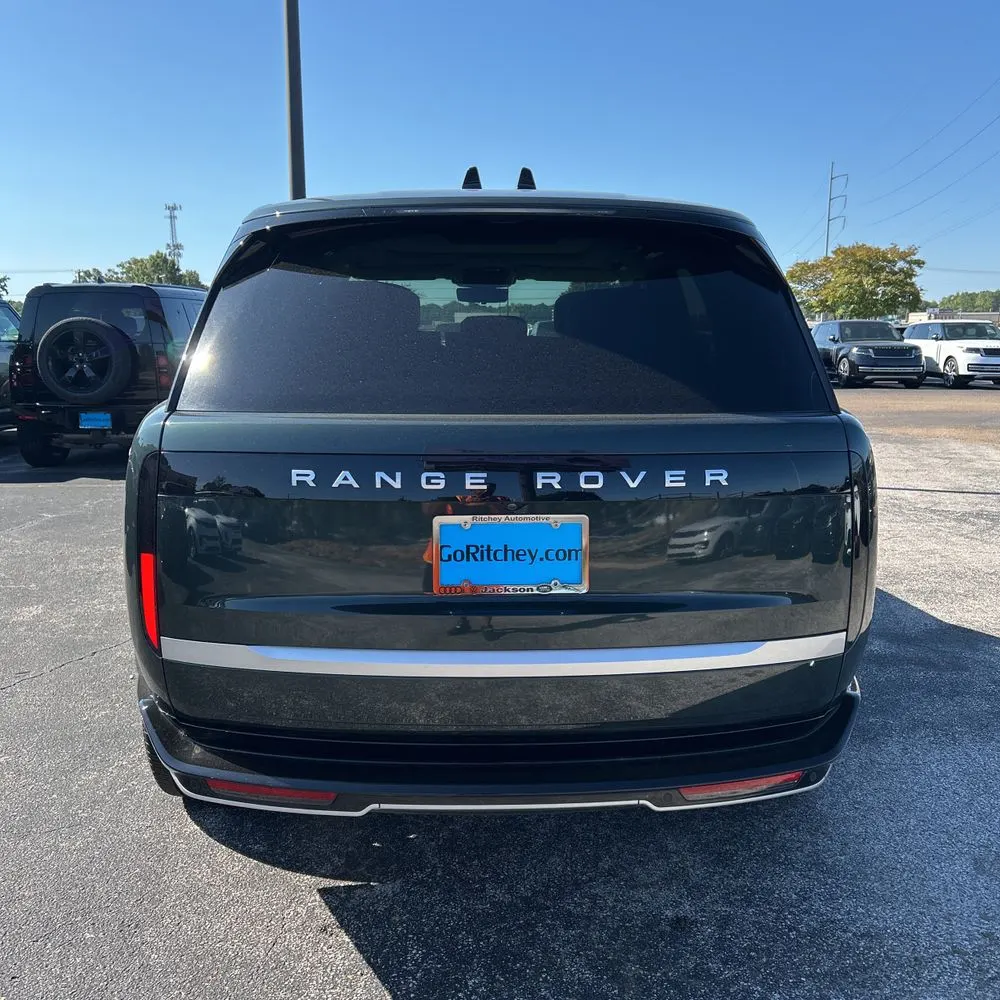2025 Land Rover Range Rover Autobiography P530