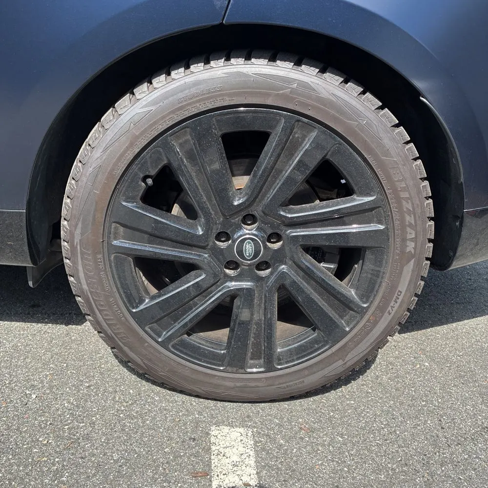 2023 Land Rover Range Rover P530 SE