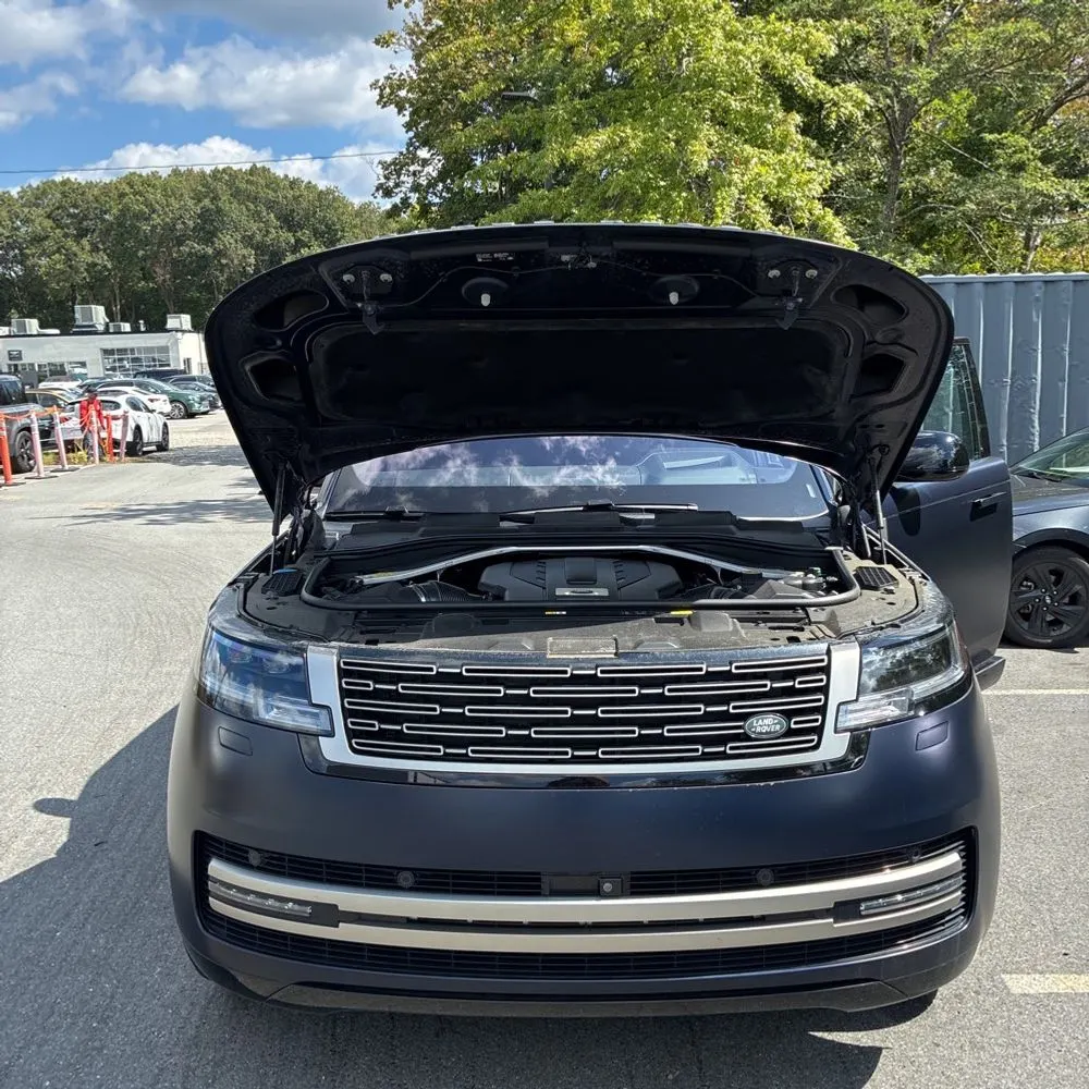 2023 Land Rover Range Rover P530 SE