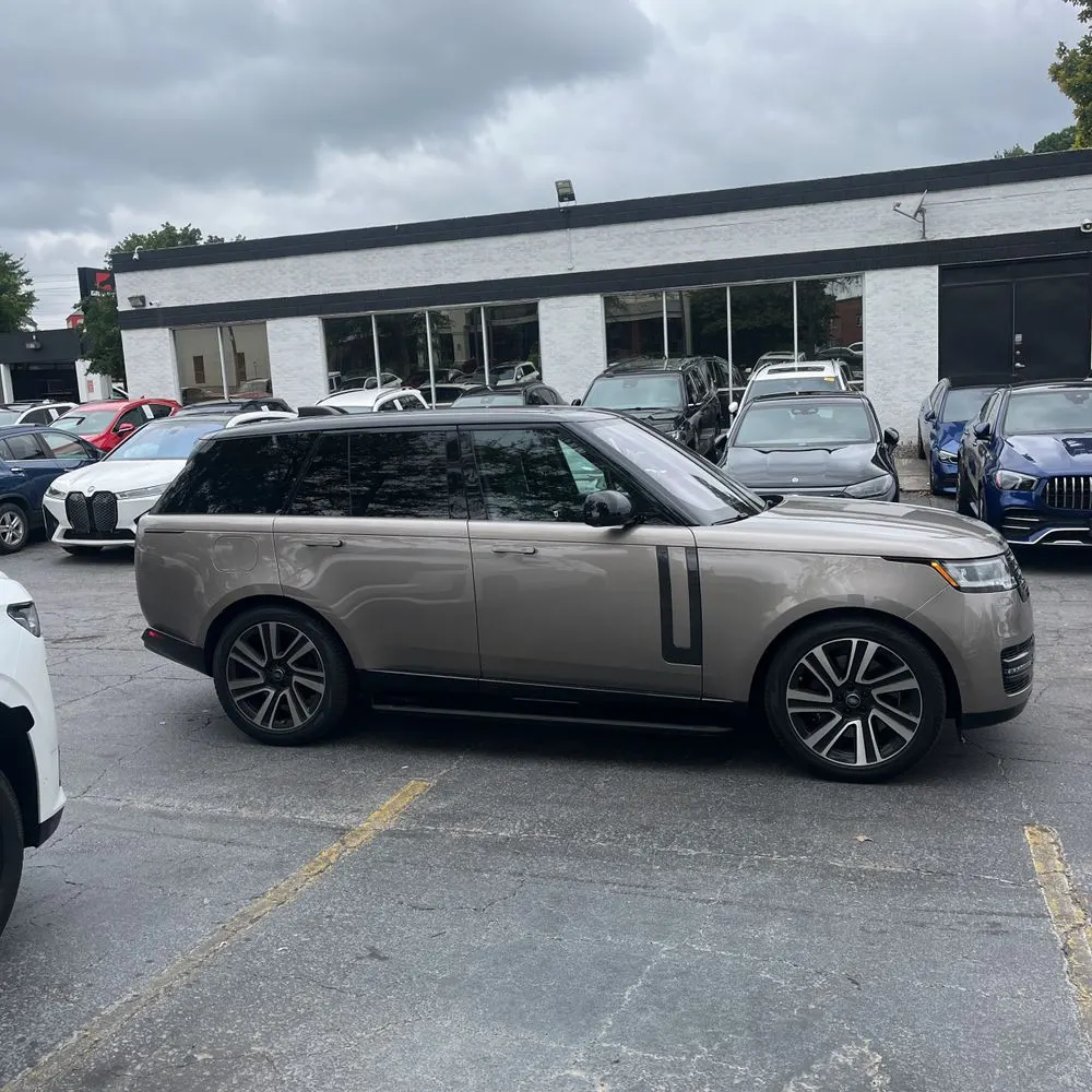 2023 Land Rover Range Rover SE