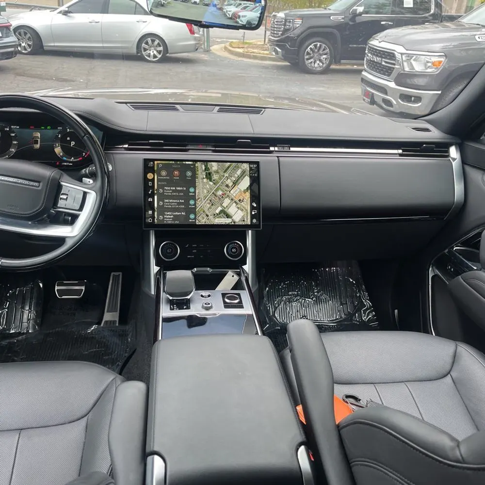2023 Land Rover Range Rover SE