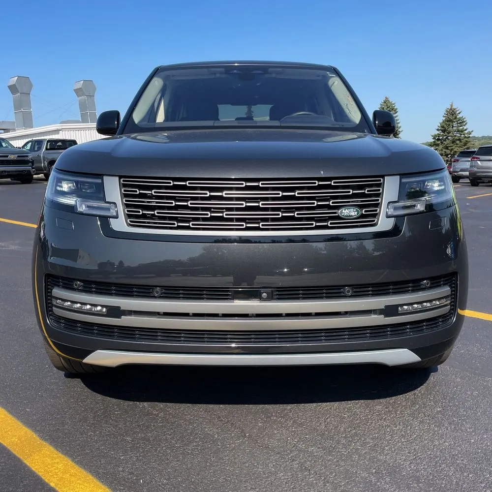 2023 Land Rover Range Rover P530 SE