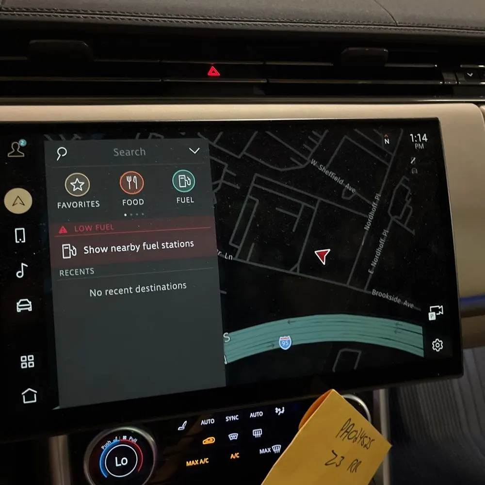 2023 Land Rover Range Rover SE