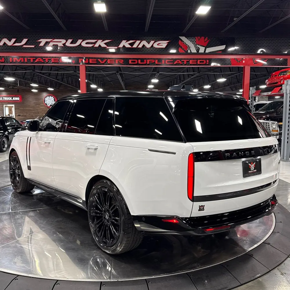 2023 Land Rover Range Rover P530 SE LWB