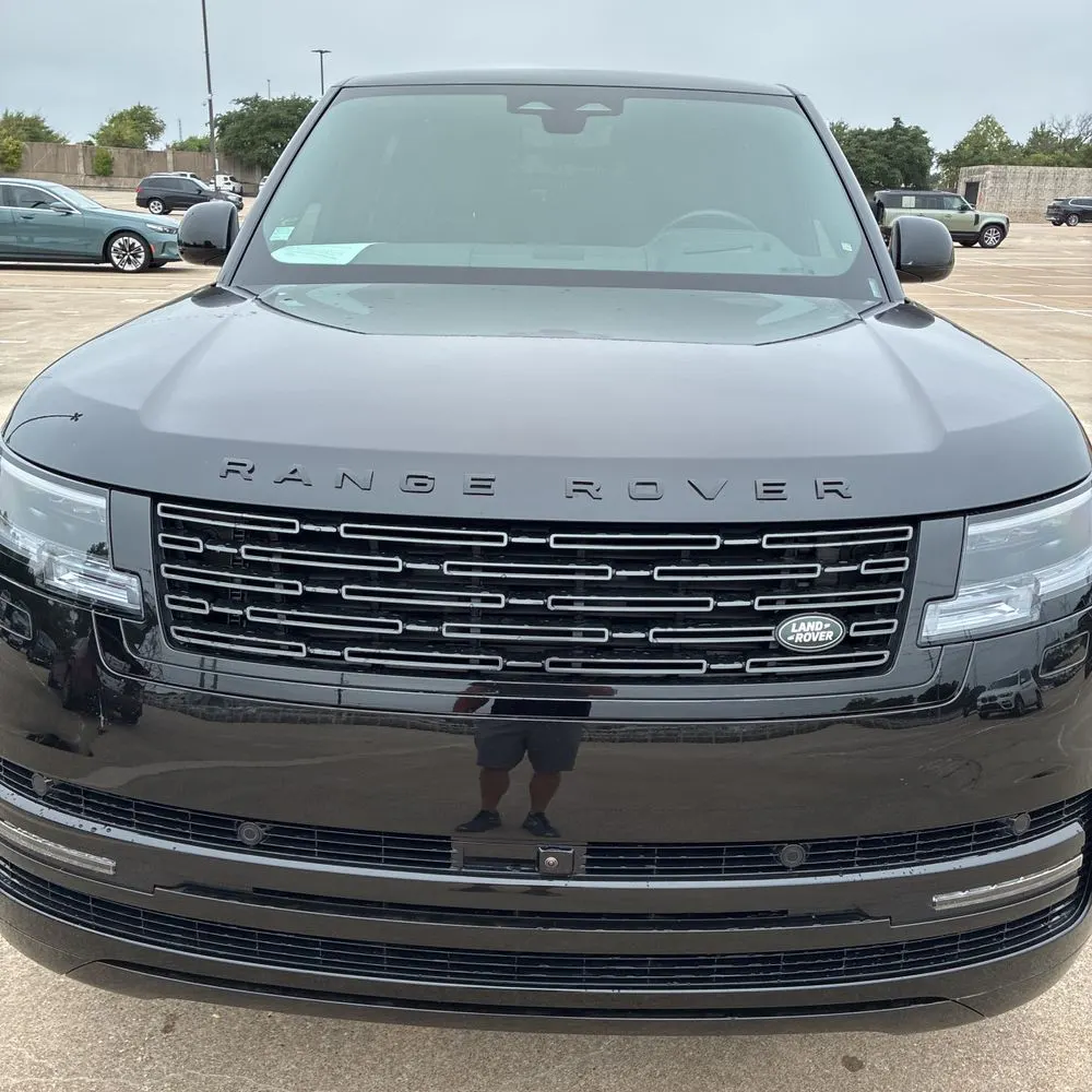 2025 Land Rover Range Rover SE P530
