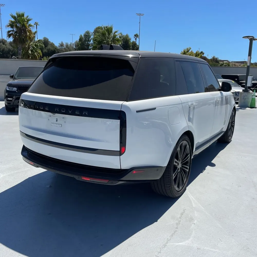 2023 Land Rover Range Rover SE