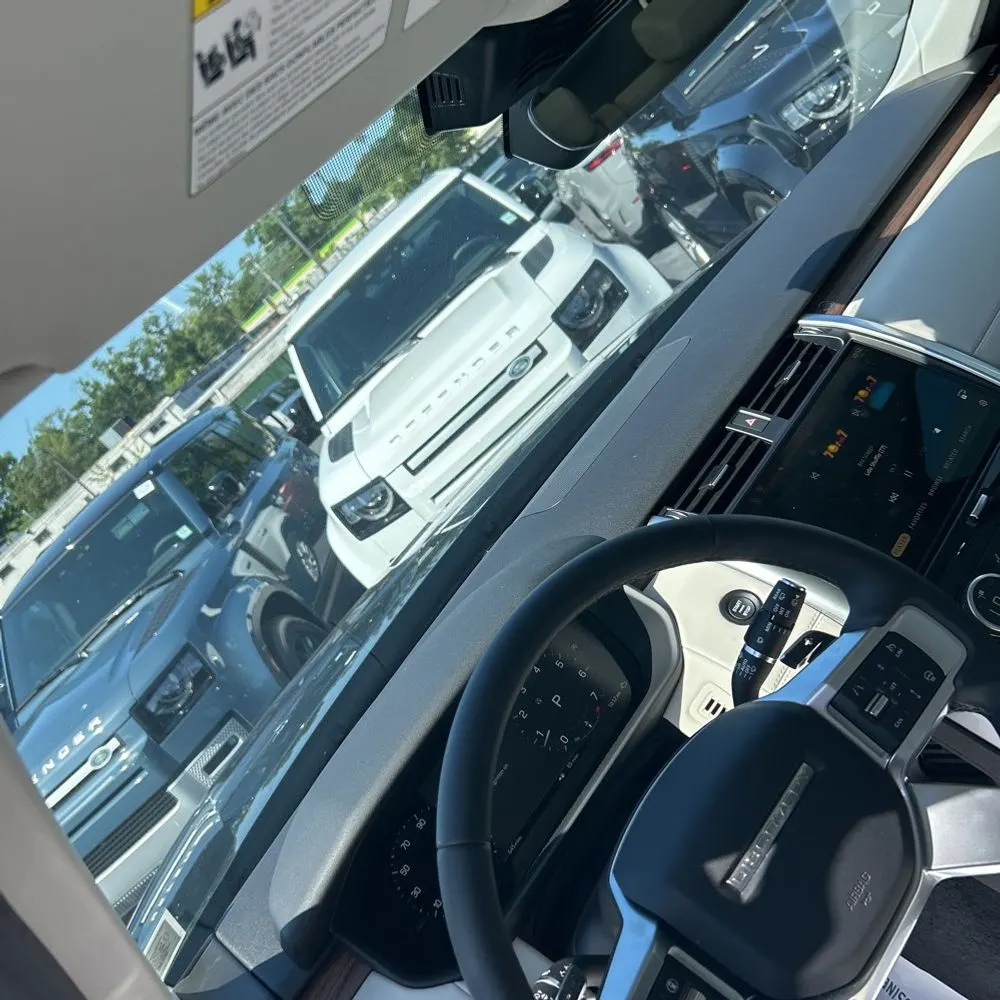 2025 Land Rover Discovery S P300