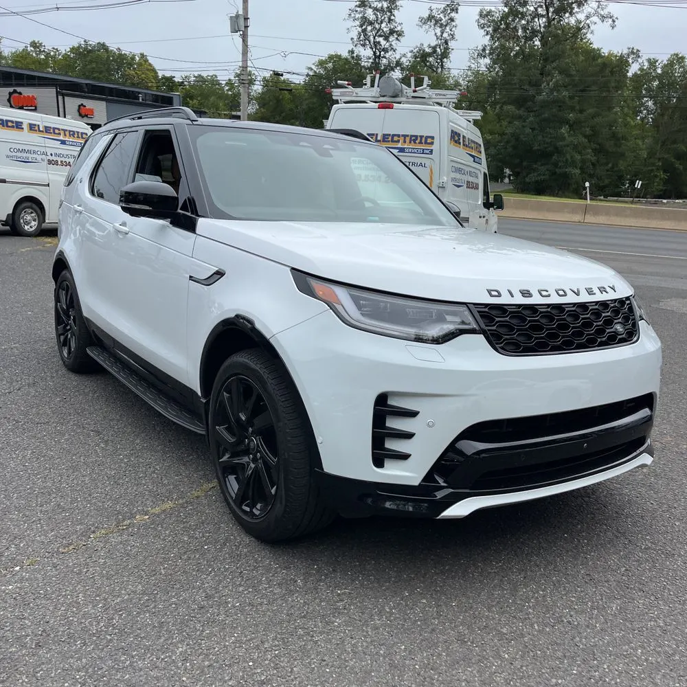 2024 Land Rover Discovery Dynamic SE P360