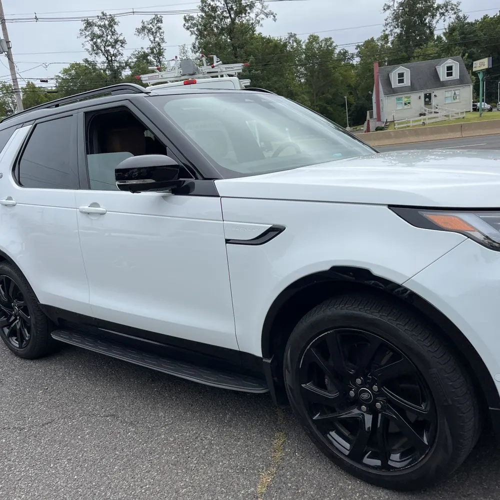 2024 Land Rover Discovery Dynamic SE P360