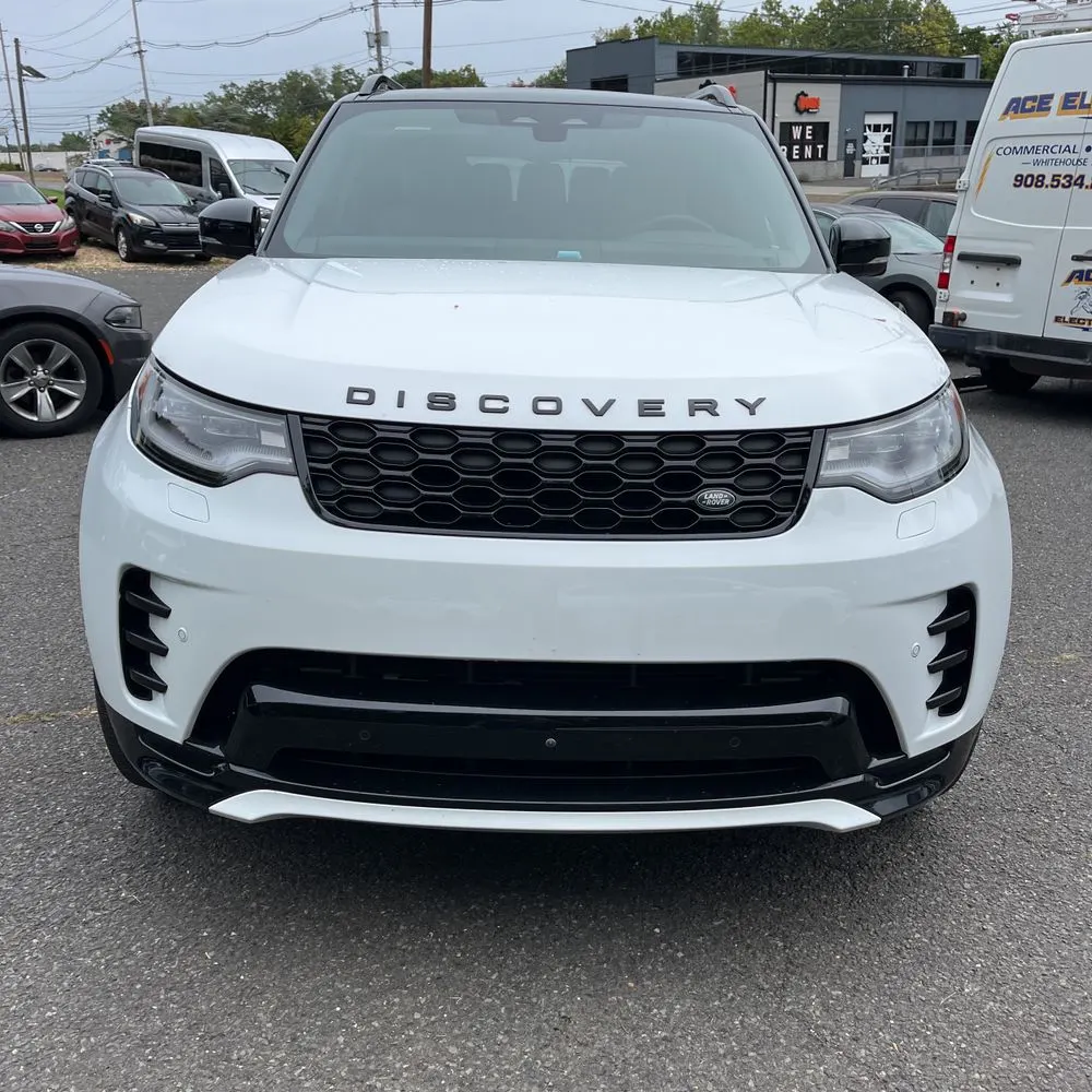 2024 Land Rover Discovery Dynamic SE P360
