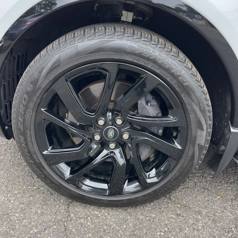 2024 Land Rover Discovery Dynamic SE P360