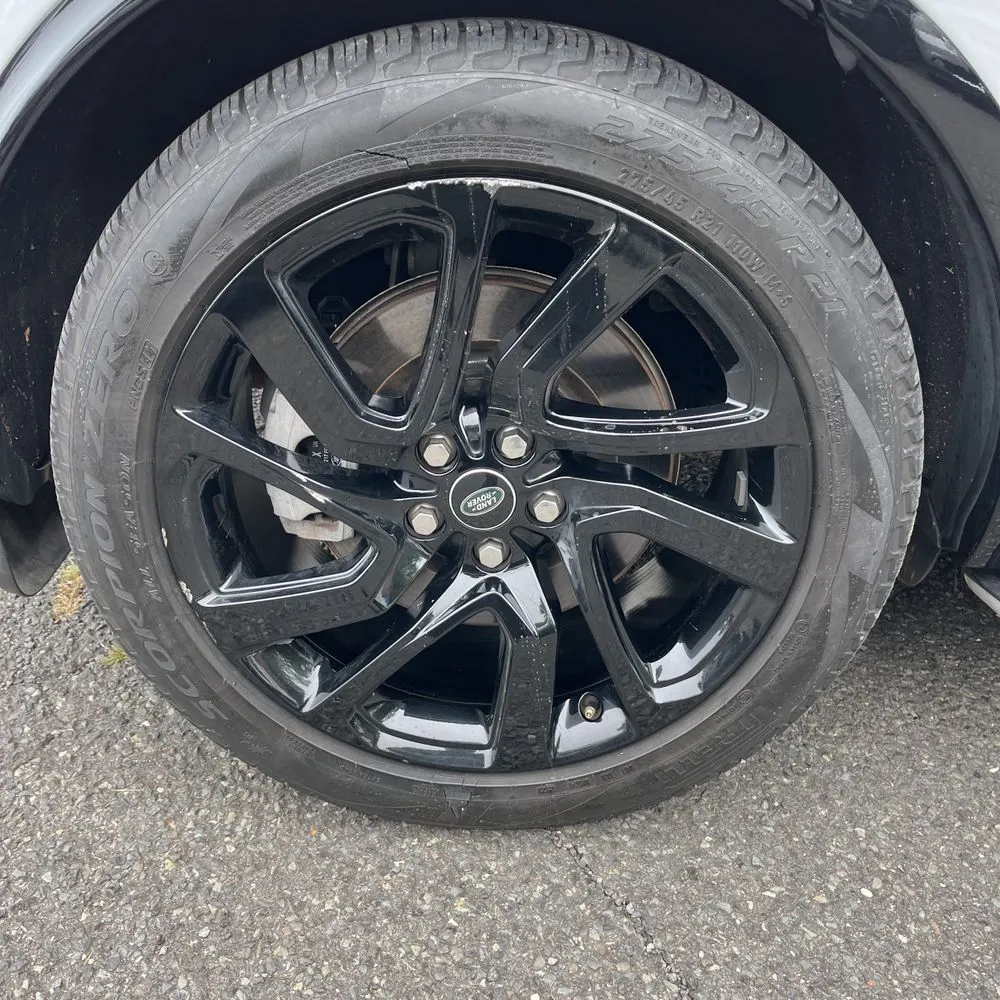 2024 Land Rover Discovery Dynamic SE P360