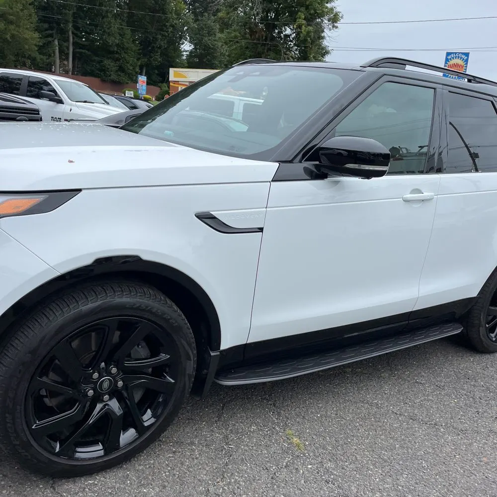 2024 Land Rover Discovery Dynamic SE P360