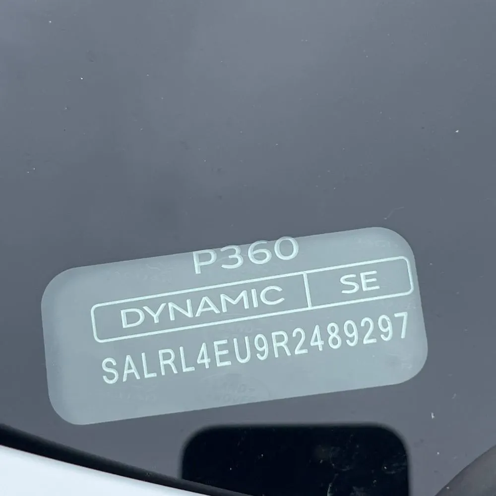 2024 Land Rover Discovery Dynamic SE P360