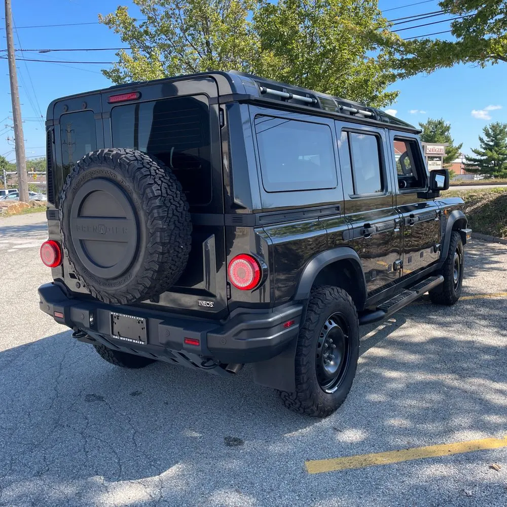 2024 INEOS Grenadier Base 4D SUV