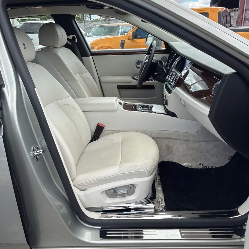 2012 Rolls Royce Ghost Base