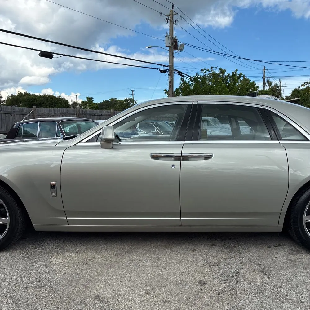 2012 Rolls Royce Ghost Base