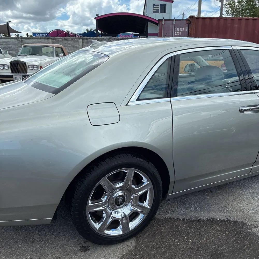 2012 Rolls Royce Ghost Base