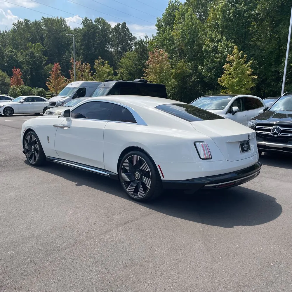 2024 Rolls-Royce Spectre Base