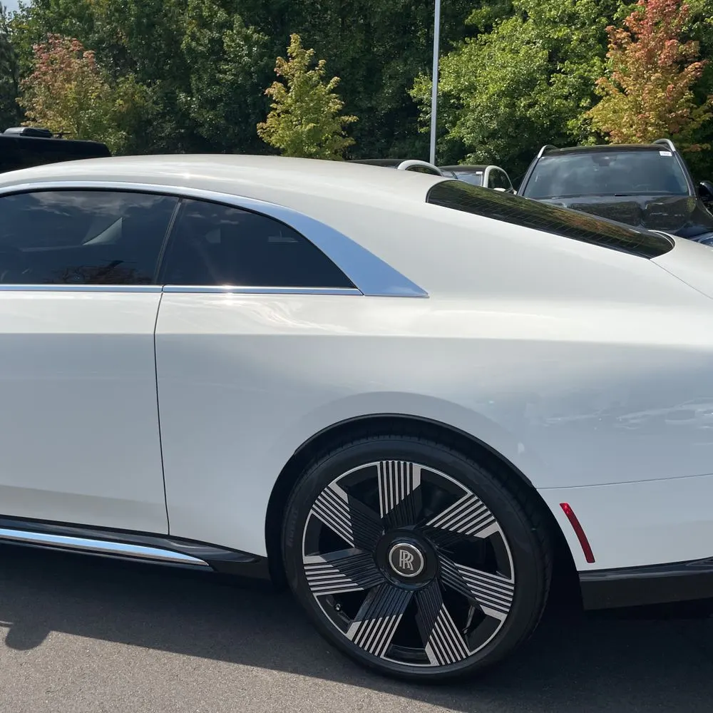 2024 Rolls-Royce Spectre Base